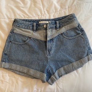 PacSun two toned mom shorts